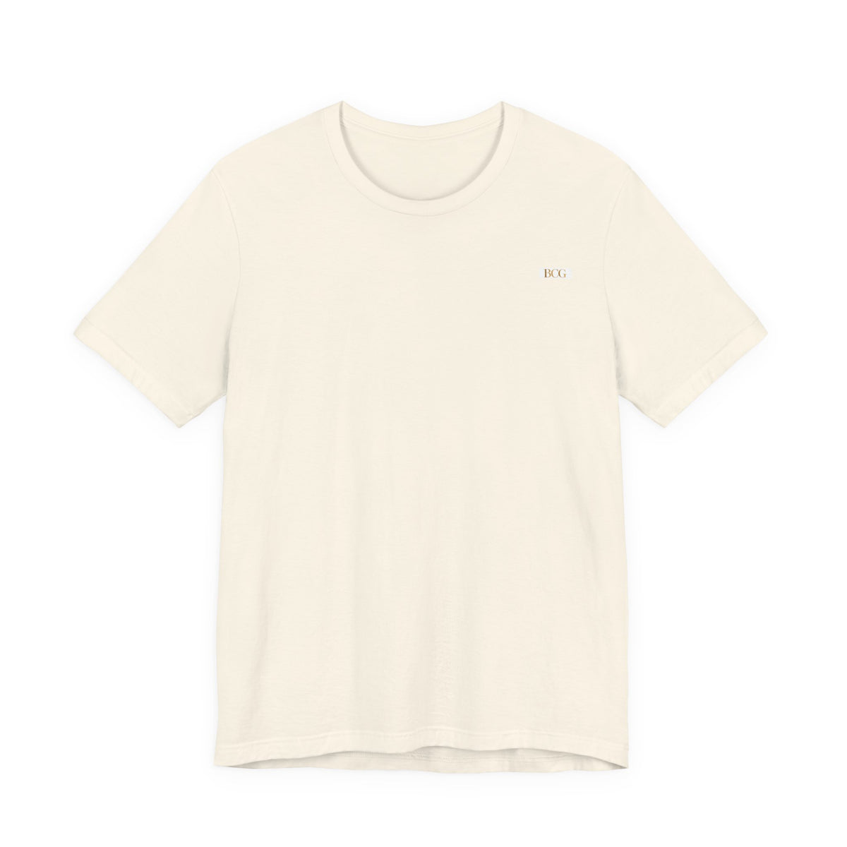 Minimalist White Tee with Tiny Chest Logo – Classic Casual Short Sleeve Shirt