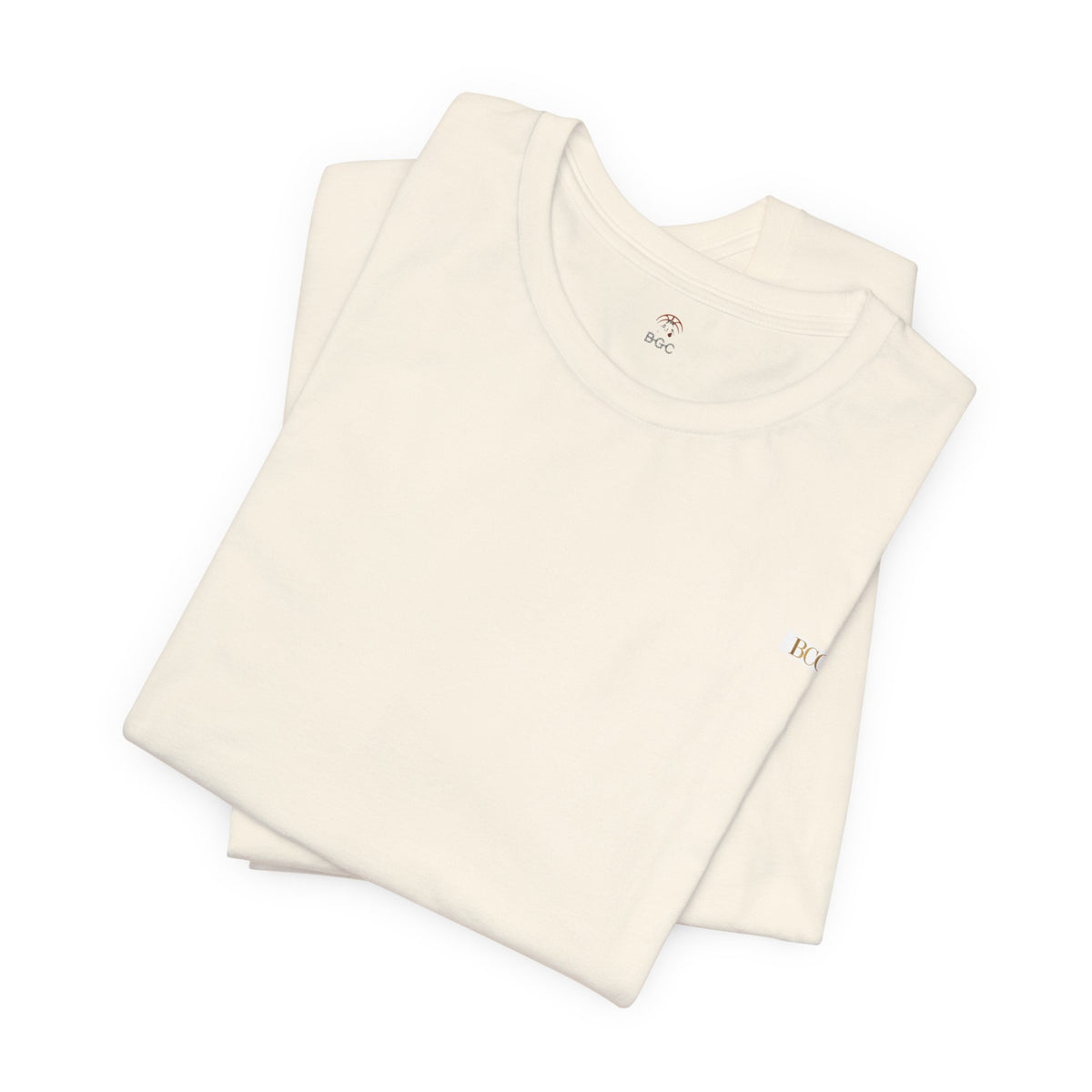 Minimalist White Tee with Tiny Chest Logo – Classic Casual Short Sleeve Shirt