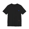 Minimalist White Tee with Tiny Chest Logo – Classic Casual Short Sleeve Shirt