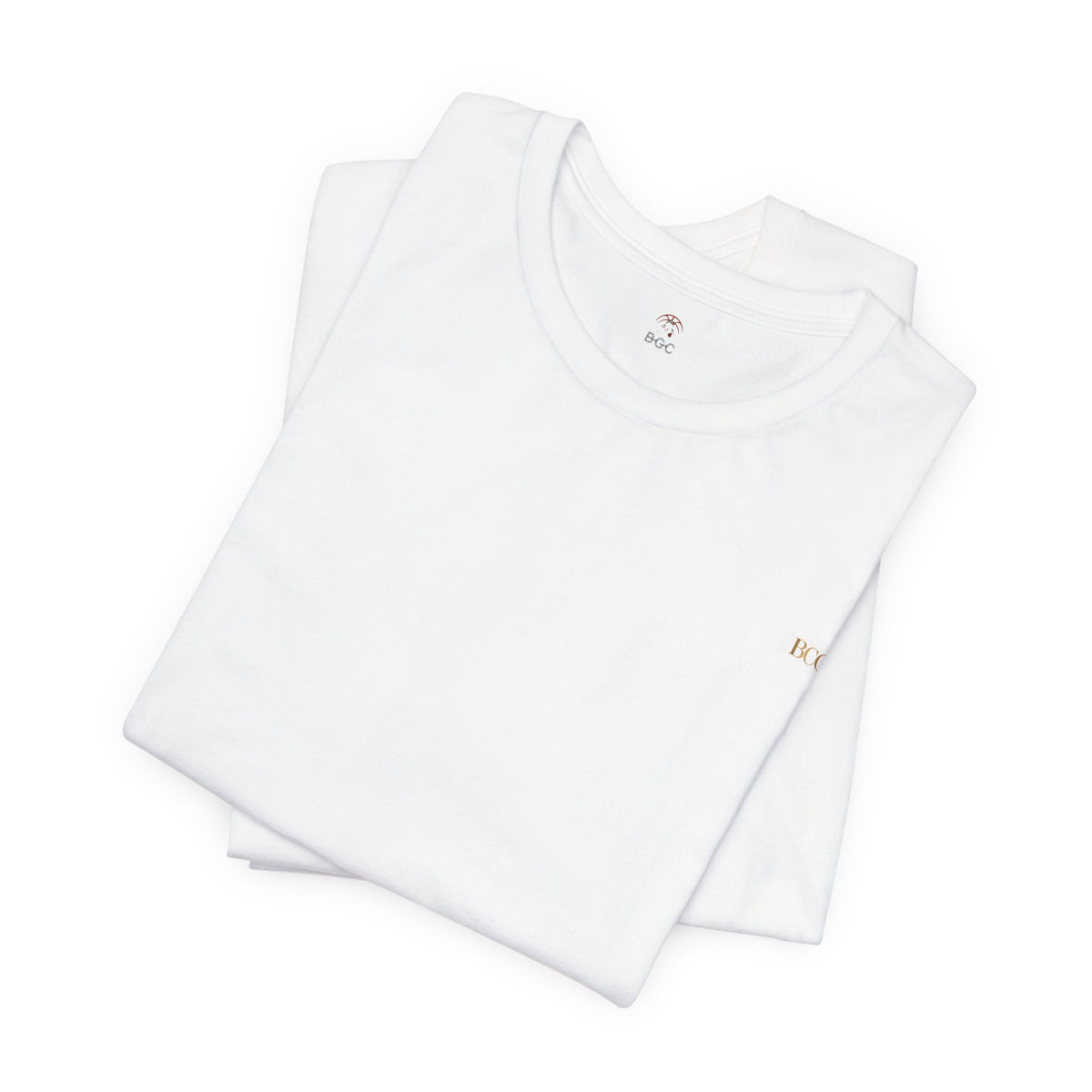 Minimalist White Tee with Tiny Chest Logo – Classic Casual Short Sleeve Shirt