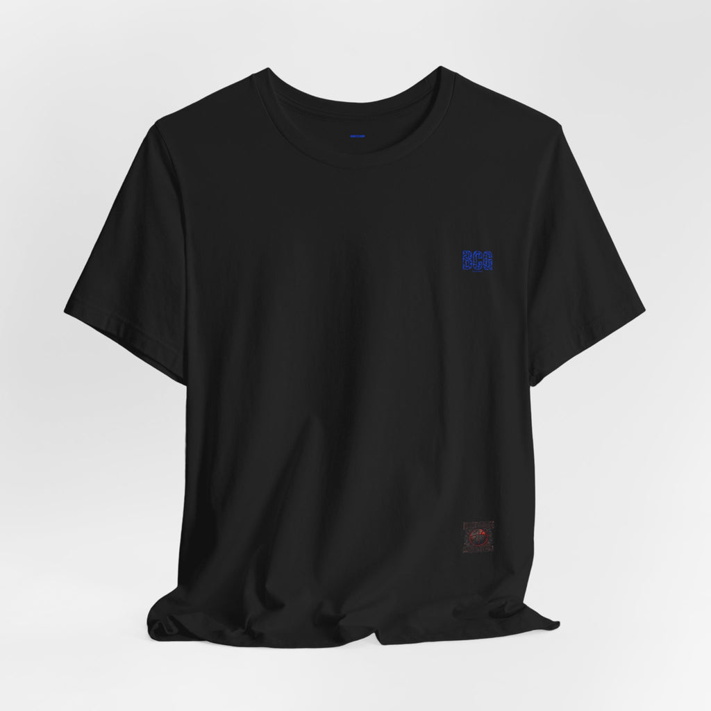 Minimalist White Tee with Tiny Chest Logo – Classic Casual Short Sleeve Shirt