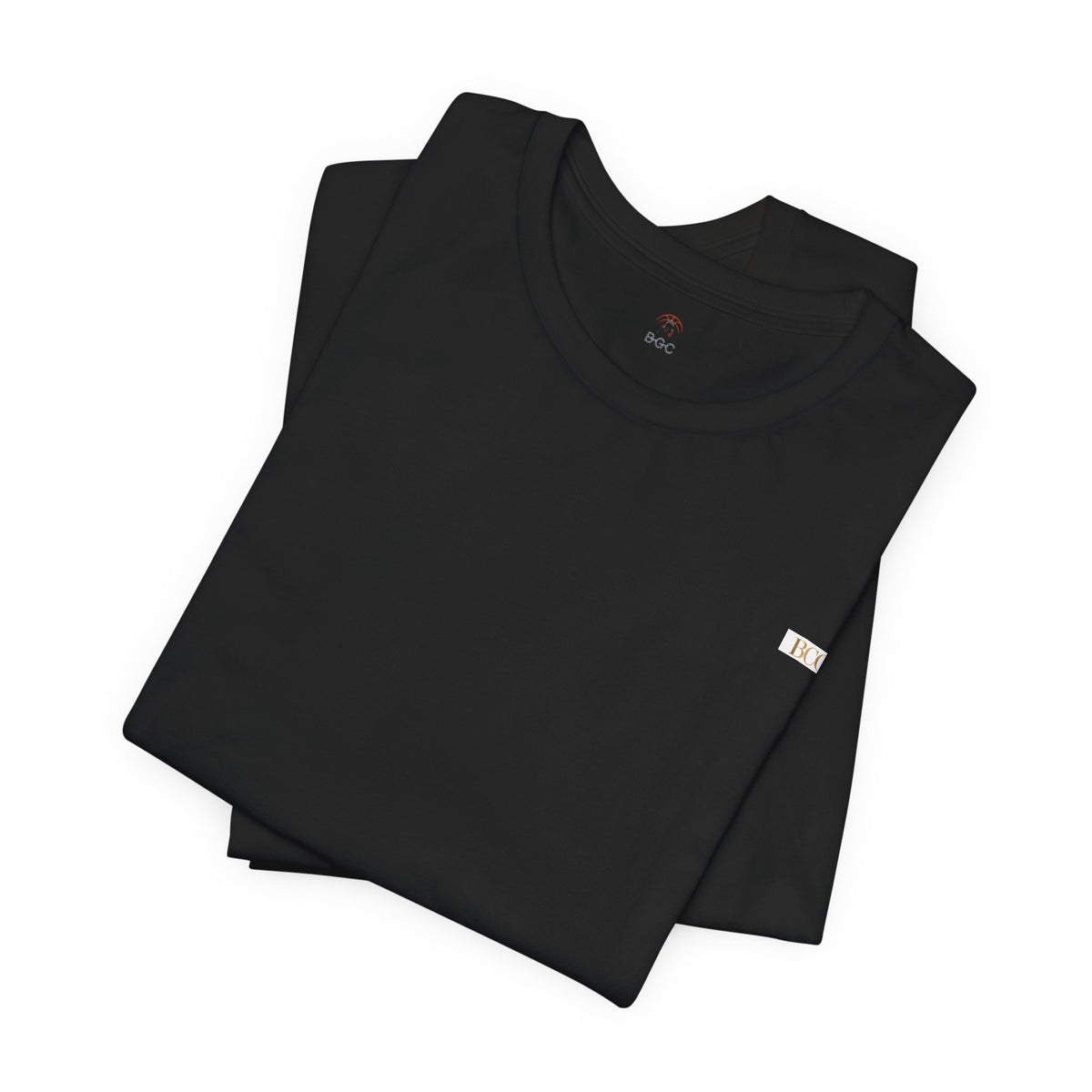 Minimalist White Tee with Tiny Chest Logo – Classic Casual Short Sleeve Shirt