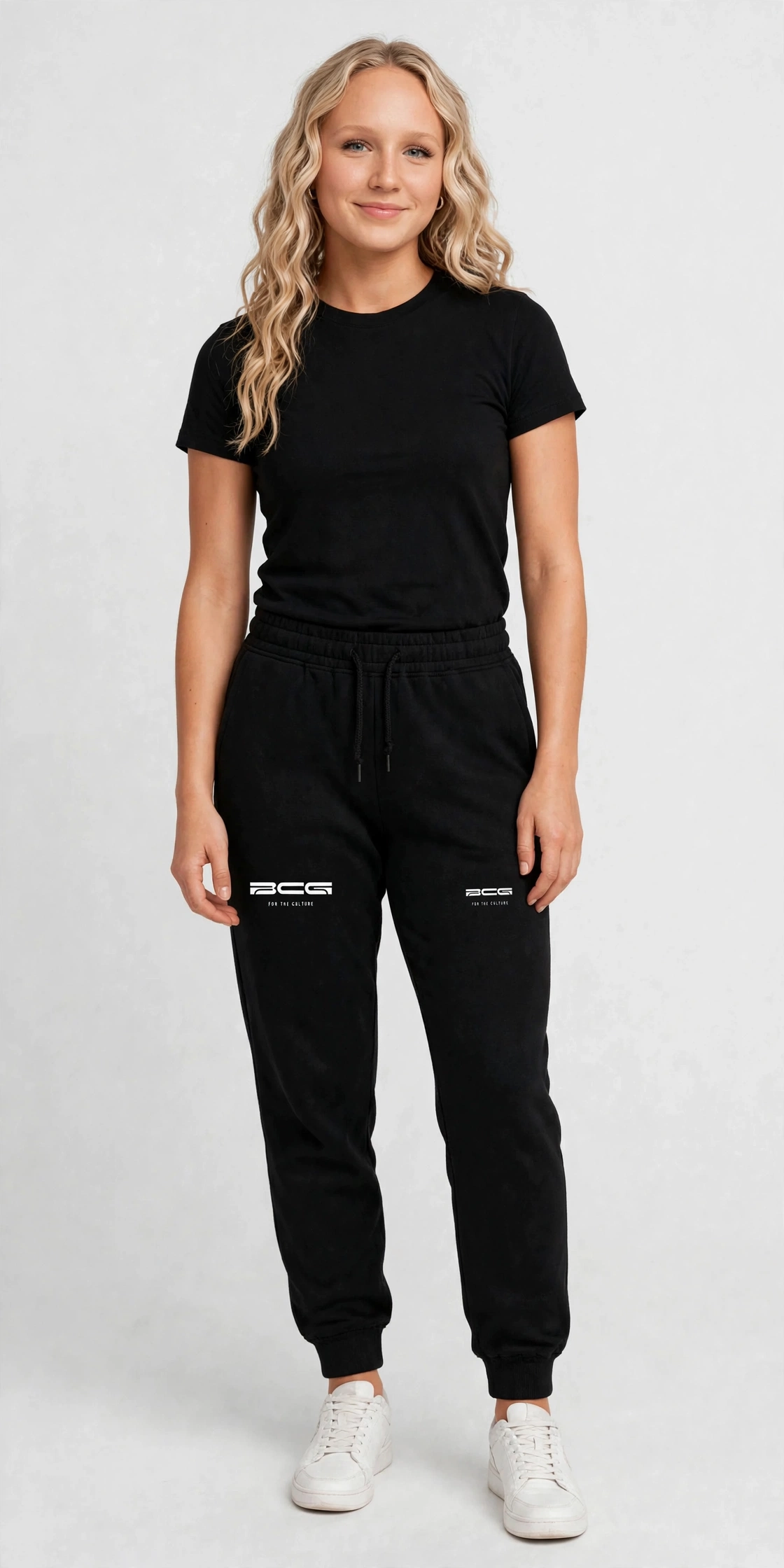 Harper wearing the BCG Sweatpants - Black