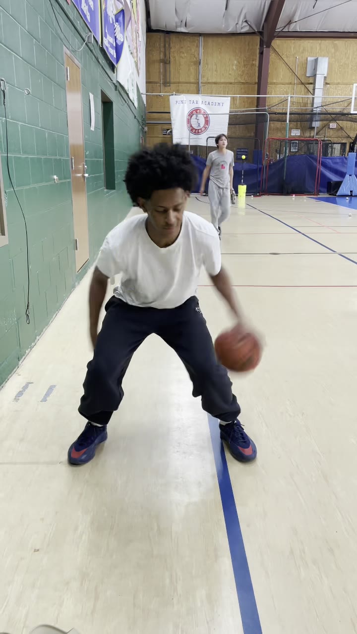 Stationary Dribble Routine — Ages 15–17